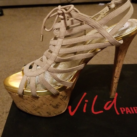 Platform caged heels. - Picture 3 of 4